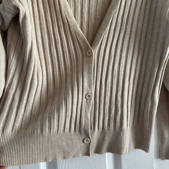 Vila Milano Knit Cardigan Daisy Embroidered Soft Feminine Sweater Large - Picture 5 of 7